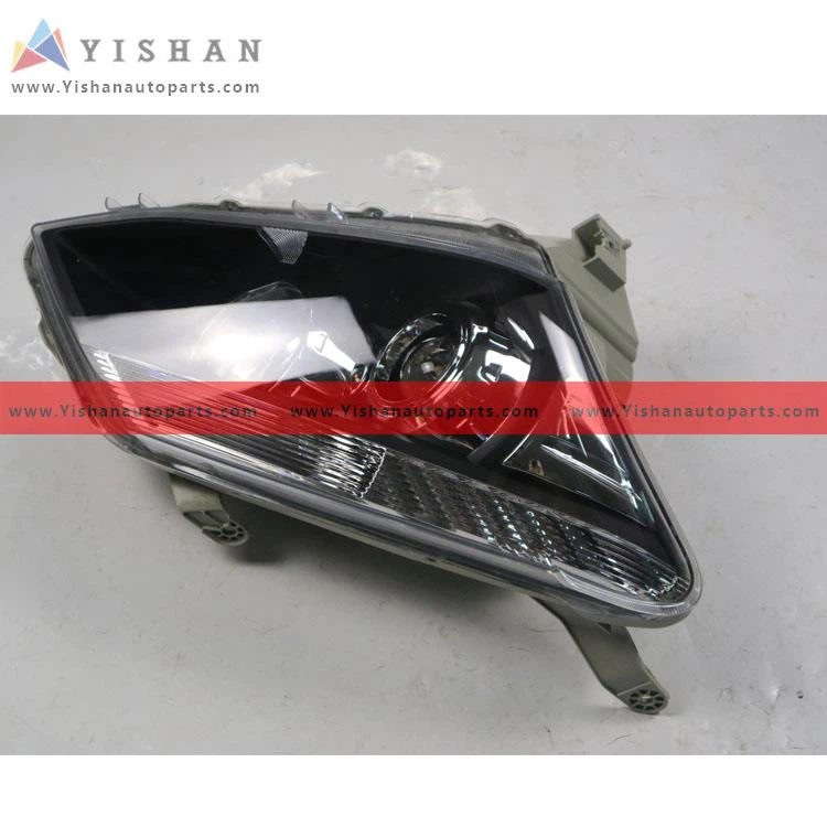 2 ISUZU DMAX2012 Headlamp Assembly 