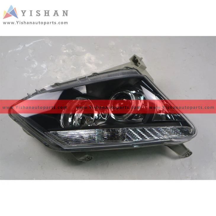 Đèn pha lắp ráp ISUZU OE 8981253820 với động cơ R